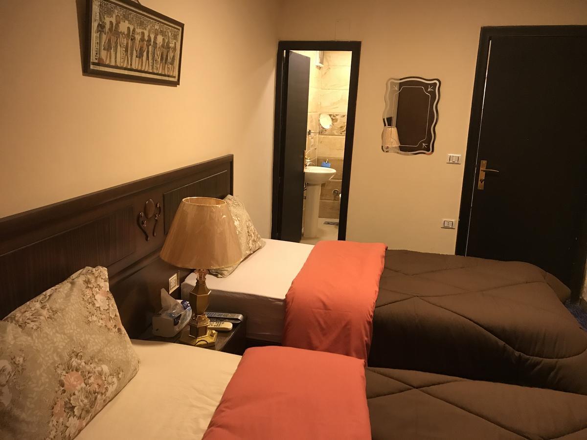 3 Pyramids View Inn Giza Екстер'єр фото